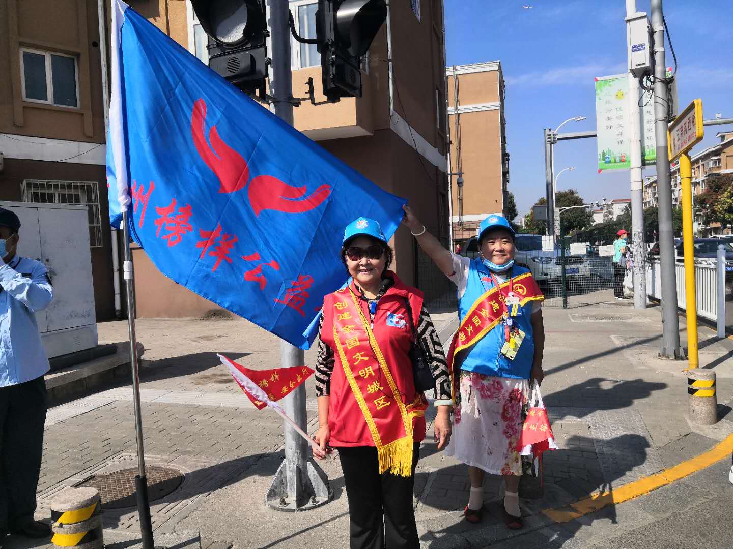 <strong>日姣小少妇射满小逼洞</strong>